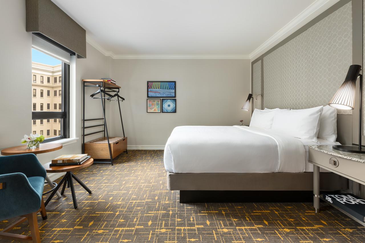 Stanford Court Hotel 4*
